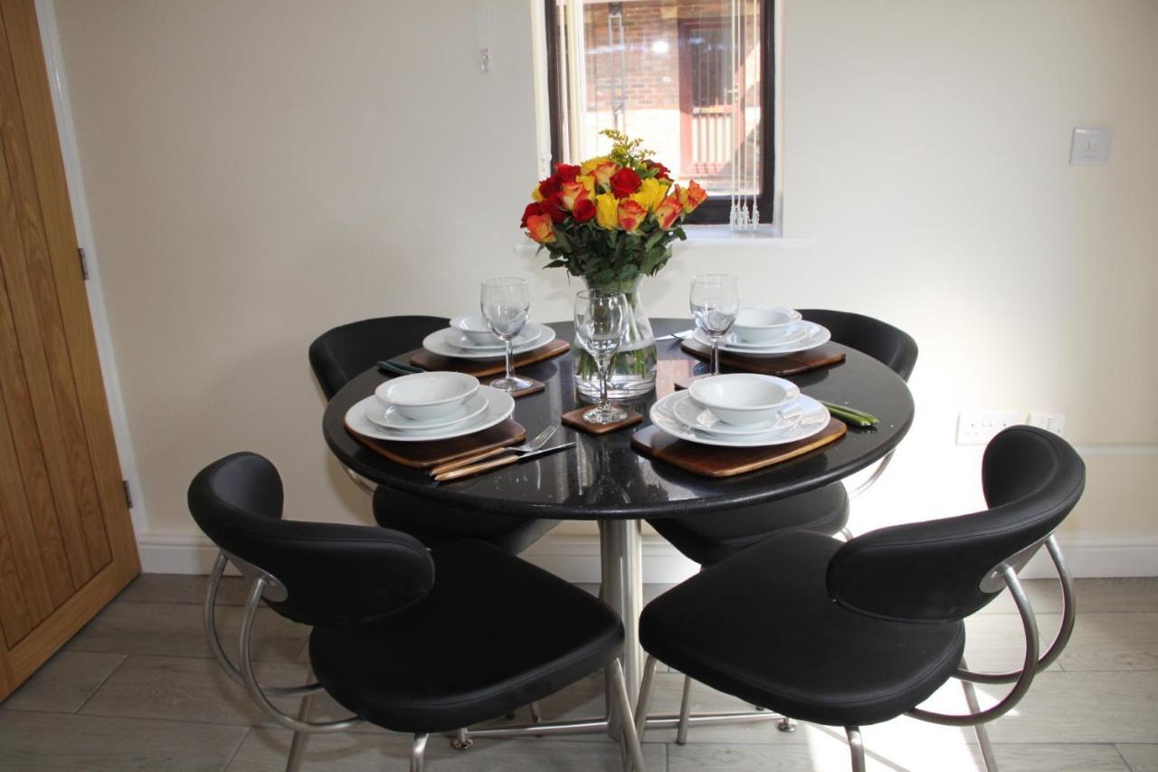 City Centre Town House With Riverside Views And Free Parking 1Bak York Eksteriør billede